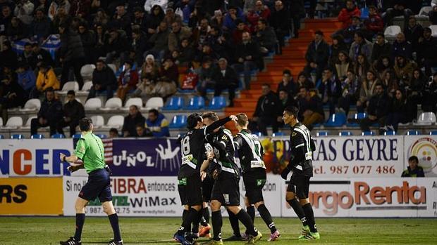 Xisco celebra su gol en Ponferrada