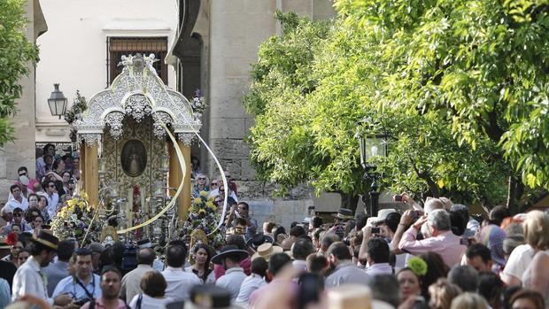 Carreta con el Simpecado del Rocío