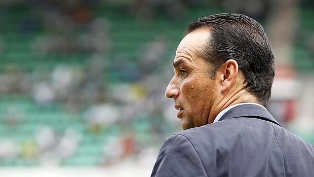 José Luis Oltra, entrenador del Córdoba CF, en El Arcángel