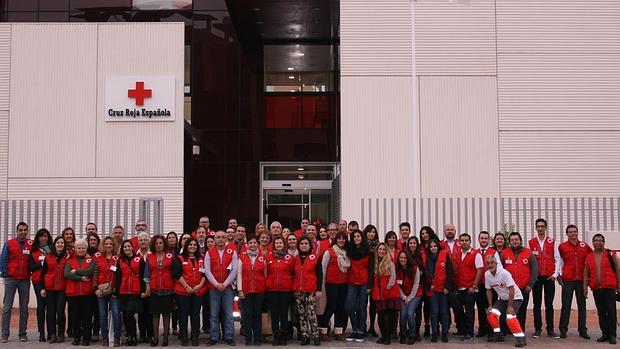 Foto de grupo de los trabajadores y voluntarios de la organización