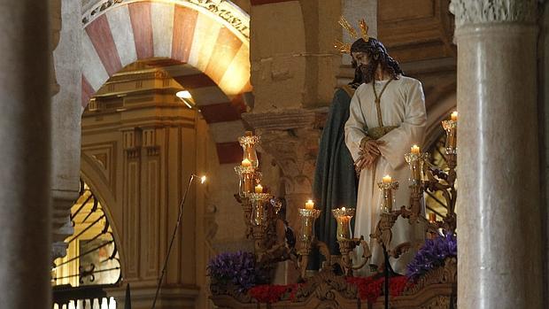 El Señor del Silencio, en el interior de la Catedral