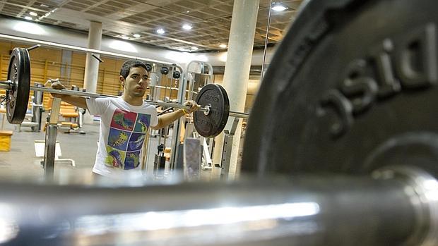 El ciclista paralímpico Alfonso Cabello durante un entrenamiento