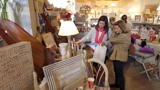 Baratillo navideño de Adevida, una de las oenegés afectadas