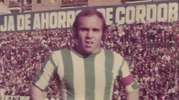 Onega procedía del River Plate y se incorporó al Córdoba CF en 1973