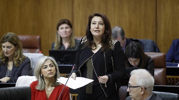 Carmen Crespo durante un pleno del Parlamento andaluz