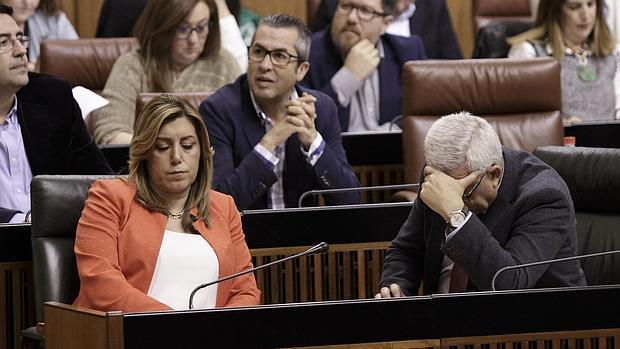 La presidenta de la Junta, Susana Díaz junto al consejero de Presidencia, Manuel Jiménez Barrios