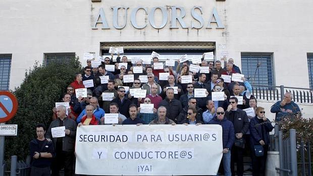 Protesta de la plantilla de la empresa de transporte público