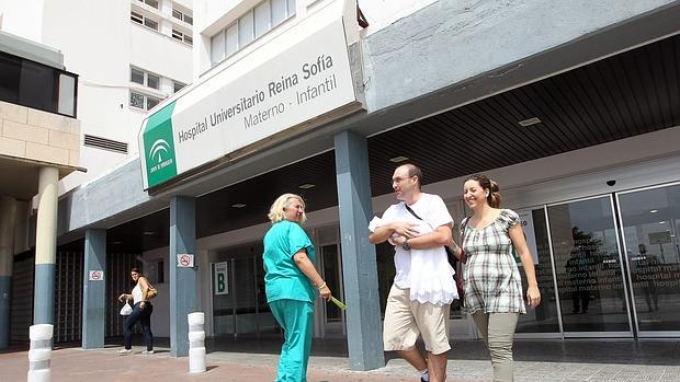 Fachada del Hospital Materno Infantil, al que fue trasladado el niño