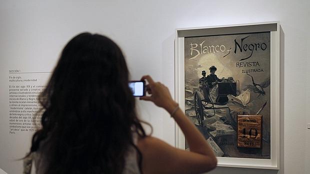 Primera portada de Blanco y Negro, durante una exposición en Córdoba