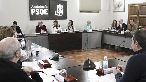 El PSOE incluye a dos alcaldes en sus listas al Congreso