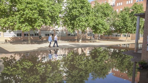 El patio del colegio Europa, inundado