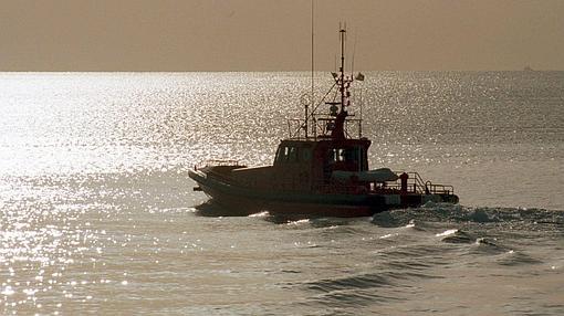 Los barcos de Salvamento Marítimo participaron en la búsqueda del helicóptero