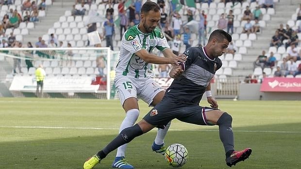 Deivid pugna con Sergio León