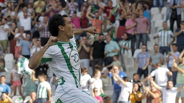 Pedro Ríos celebra el segundo gol ante el Elche