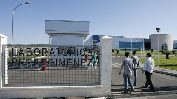 Entrada a la planta de Pérez Giménez, en Almodóvar del Río