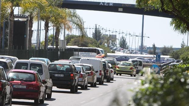 Lo colapsos son habituales en los accesos al puente