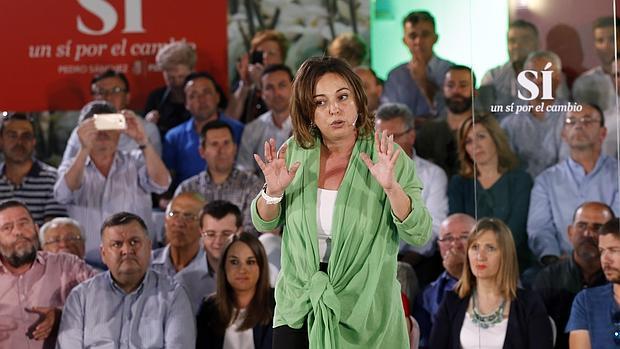 Isabel Ambrosio, ayer, durante su intervención en el mitin