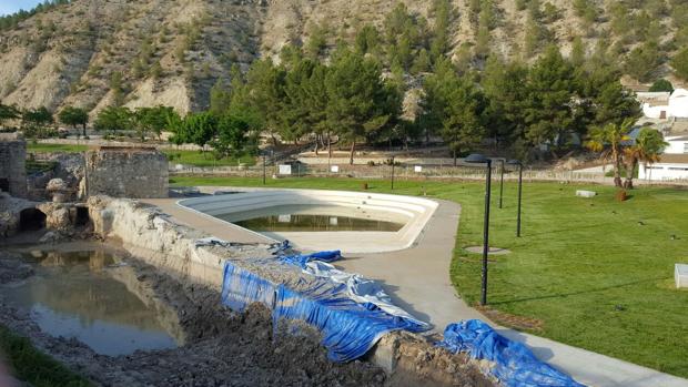 Aspecto de las obras de la playa fluvial de Jauja en el Genil