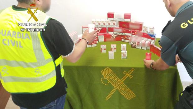 La Guardia Civil muestra el tabaco del que se ha incautado en Benamejí