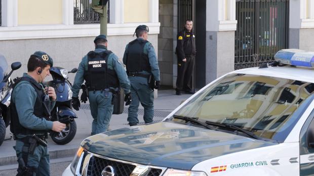 Agentes de la Guardia Civil durante una operación