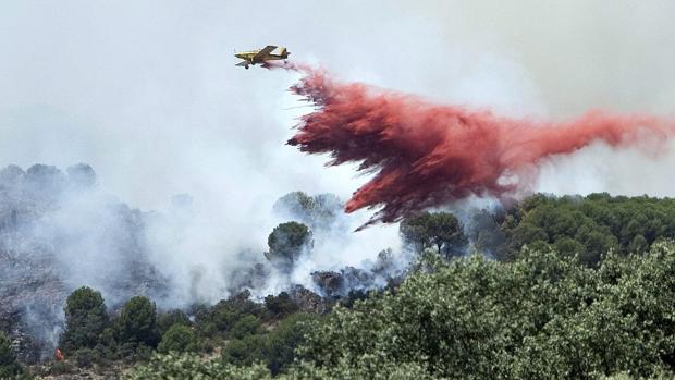 Declarado un incendio en Córdoba junto al campo de tiro de la brigada