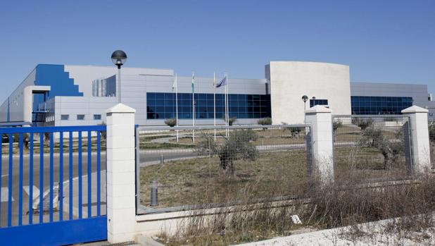 Planta de Pérez Giménez en Almodóvar, cerrada desde hace años