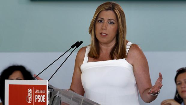 Susana Díaz centra de nuevo su discurso en atacar a Rajoy y en defender el «no» socialista a su investidura