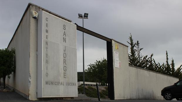 Fachada del cementerio municipal de San Jorge, en Lucena