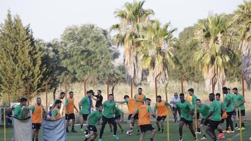 Jugadores del Córdoba CF en la Ciudad Deportiva