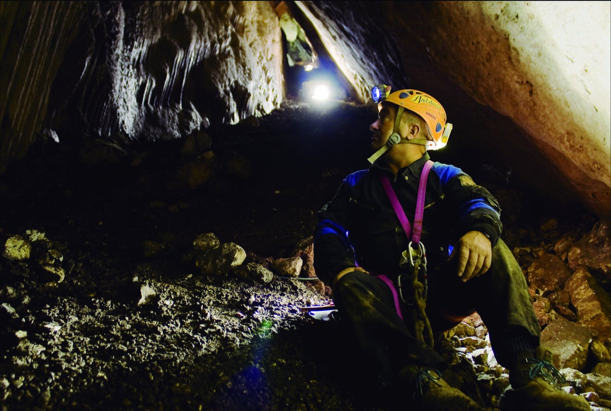 Interior de la Cueva del Ángel, en Lucena