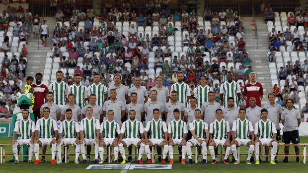 La plantilla del Córdoba CF, presentada hoy