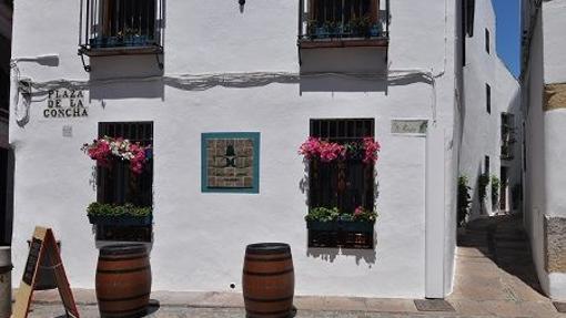 Fachada de la taberna Doble Cepa