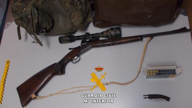 El arma intervenida por la Guardia Civil