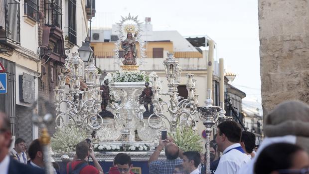 La Virgen de Villaviciosa, durante su procesión