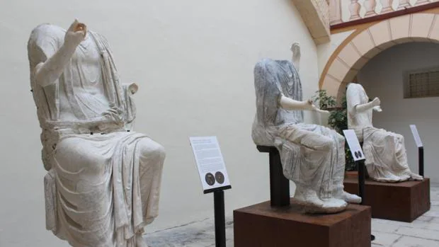 Estado en que han quedado las estatuas tras su restauración de cinco años