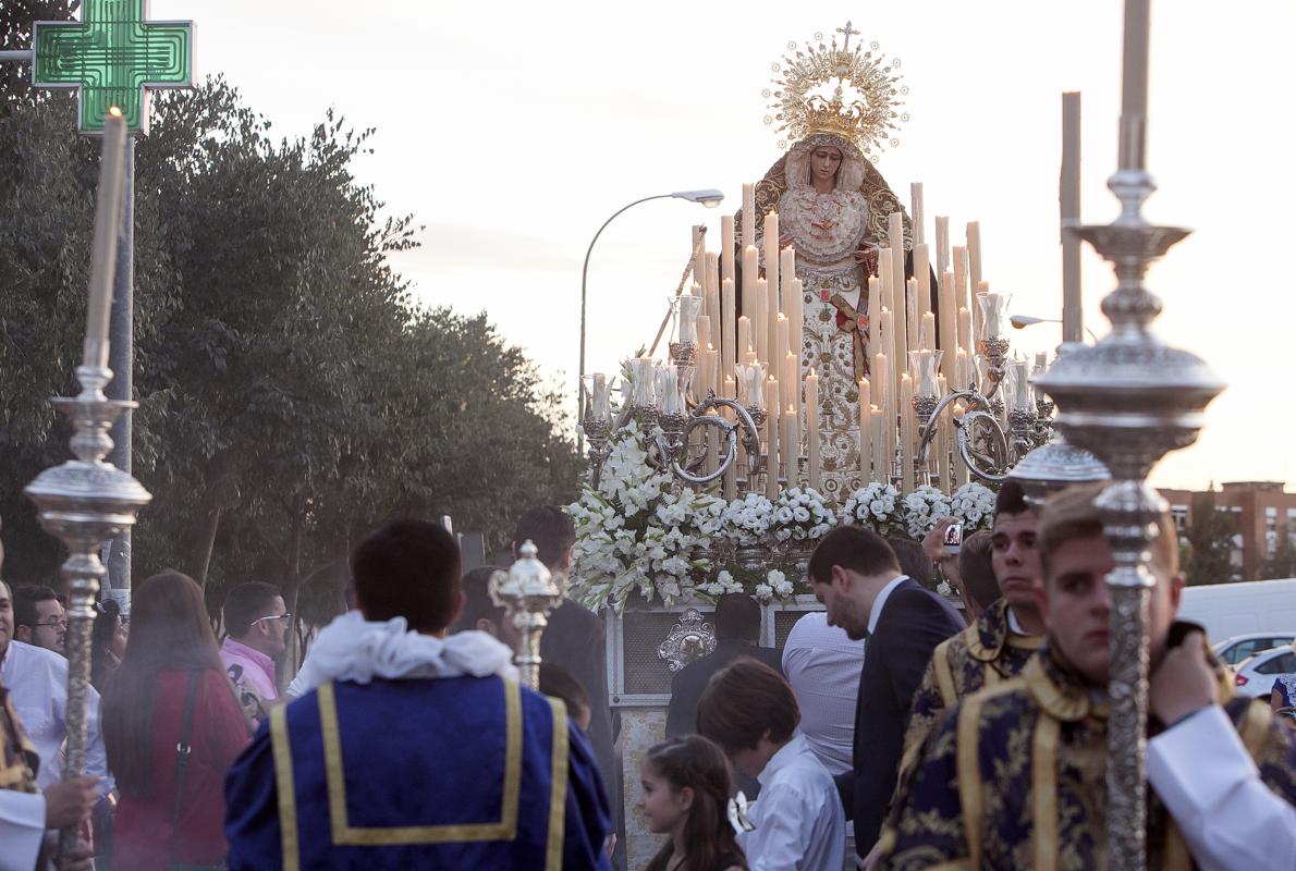 La Virgen de la O, durante su procesión por su barrio