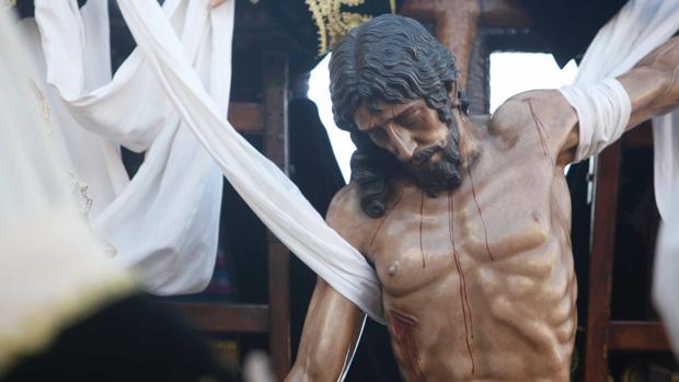 La hermandad del Descendimiento de Córdoba organiza una recogida de ropa