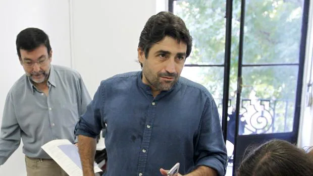Rafael del Castillo en una rueda de prensa