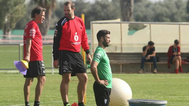 Domingo Cisma hace ejercicios en la Ciudad Deportiva esta mañana