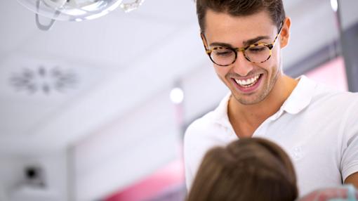 Pacientes de iDental Sevilla declaran que esta clínica les ha cambiado la vida