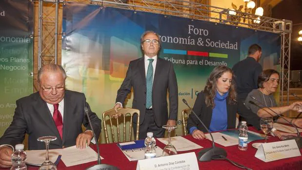 Antonio Díaz (CECO) en el Foro Economía y Sociedad de Asfaco