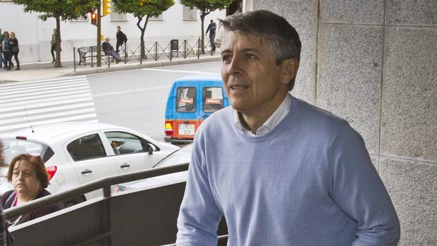 Suspendido el segundo juicio del «caso Aljaraque» contra el ex alcalde del PP