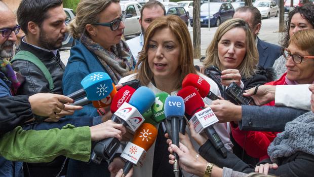 Susana Díaz, reclamada por los Medios en una reciente convocatoria en Sevilla