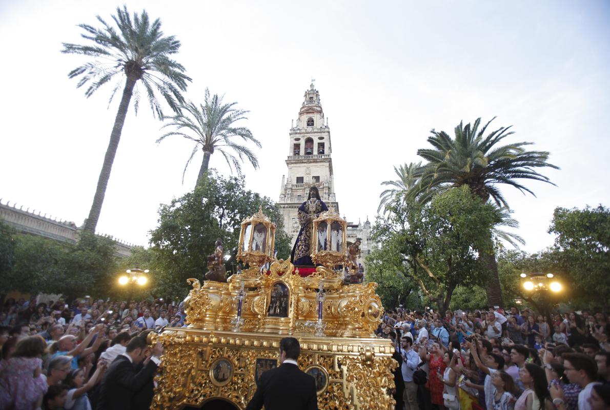 Nuestro Padre Jesús Nazareno Rescatado, durante su extraordinaria