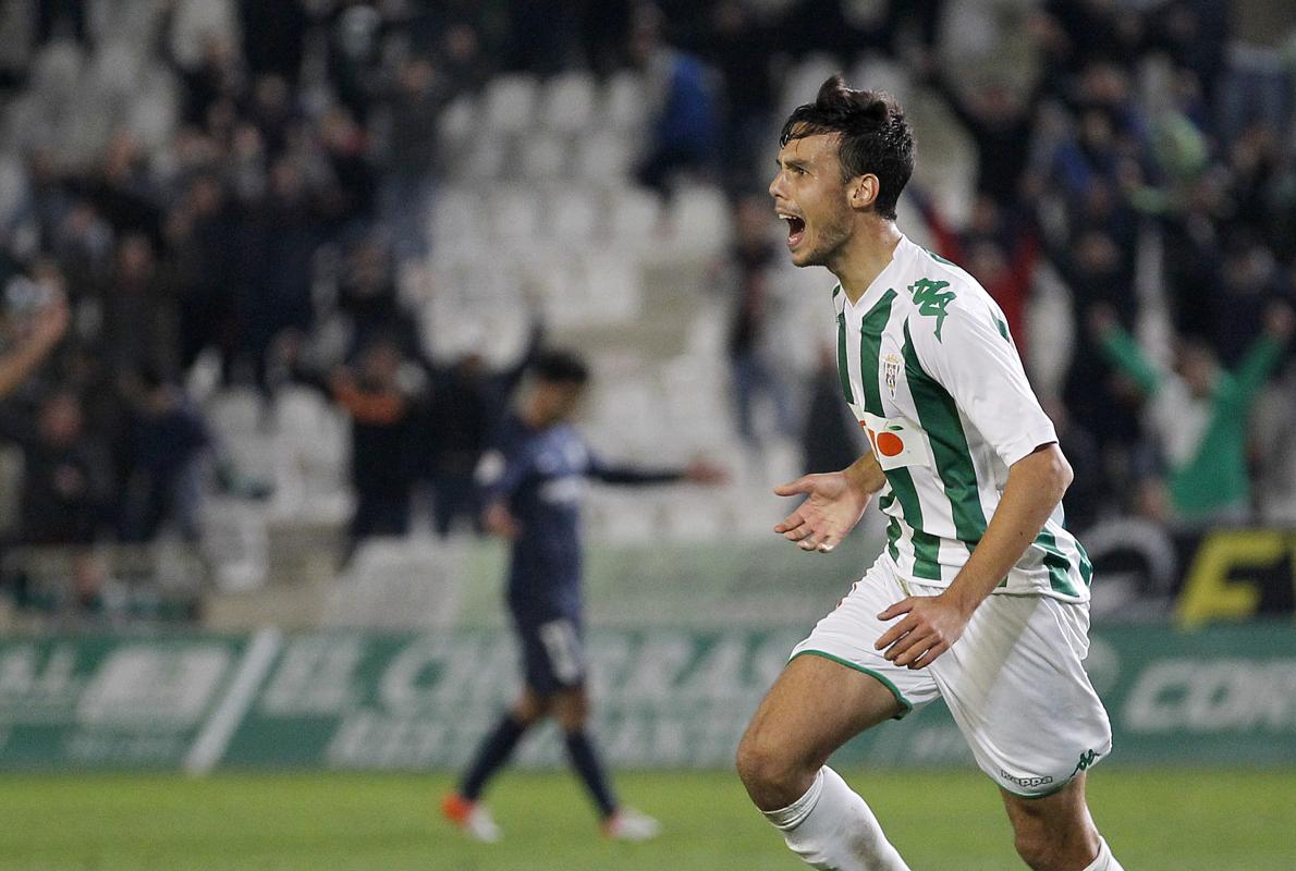 Borja Domínguez celebra el segundo gol ante el Málaga