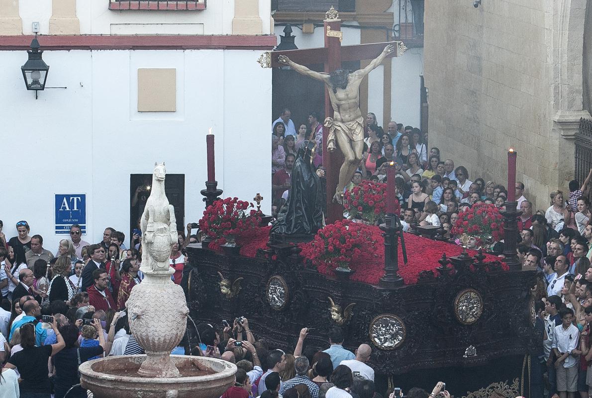 La Caridad, por la Plaza del Potro