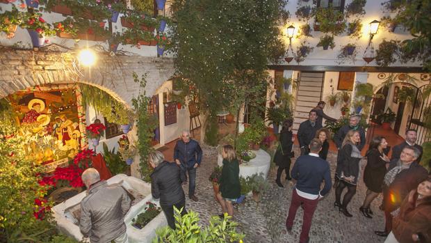 Patios sin agobio a la luz del candil