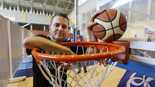 Rafa Sanz, entrenador de baloncesto