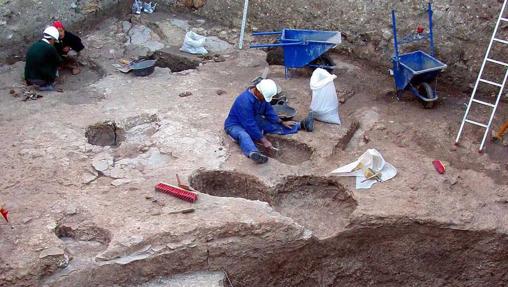 Excavaciones en el yacimiento de Marroquíes Bajos