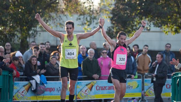 Llegada a la línea de meta de la San Silvestre